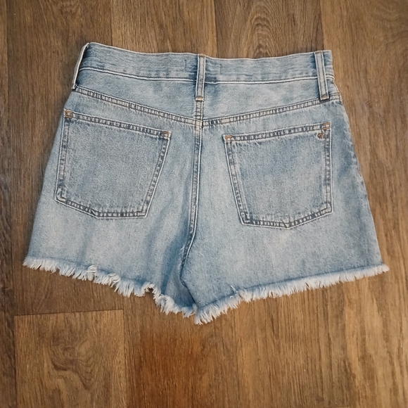 Madewell The Perfect Jean Short. - Picture 9 of 15